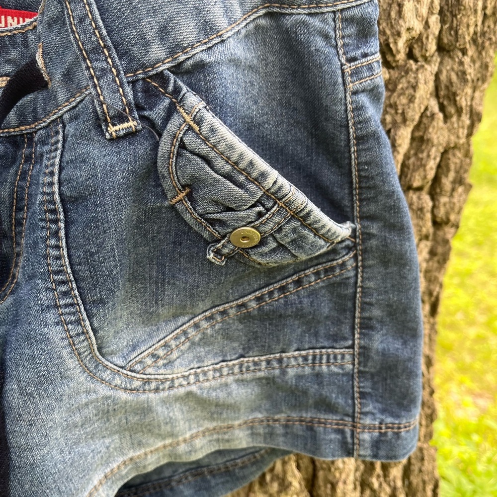Union Bay Denim Shorts in size 3 - Picture 3 of 5